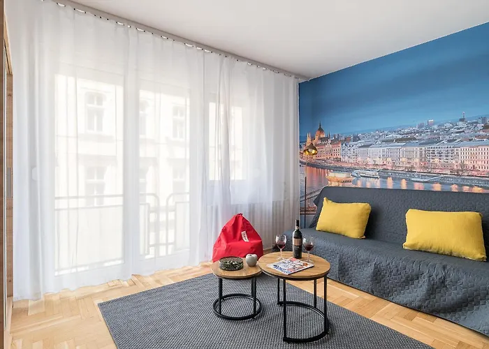 Newly Renovated!!! - Modern 10 Minutes From The Grand Boulevard Budapest