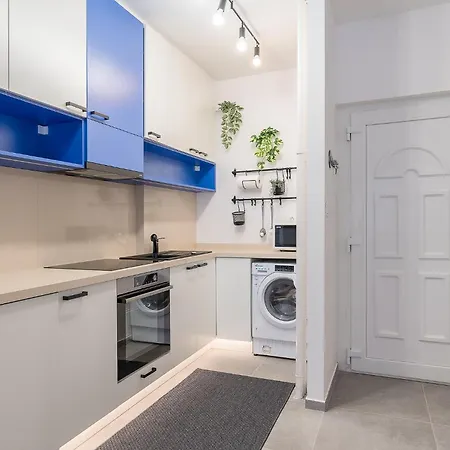 Διαμέρισμα Newly Renovated!!! - Modern 10 Minutes From The Grand Boulevard *